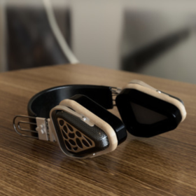 Light pro headphones