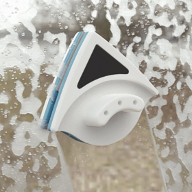 Glass cleaning product